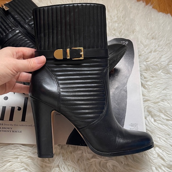 Vince Camuto 
VC Curtis Boots/Bootie 
Black Heeled Ankle Boots w/ Gold Buckle - Picture 5 of 10
